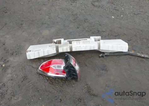 2017 Nissan Armada Platinum z USA, uszkodzony, nr VIN JN8AY2NC8H9502844